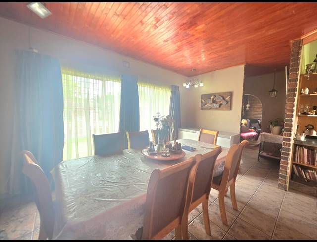 4 BEDROOM HOUSE FOR SALE IN VANDERBIJLPARK SW 2